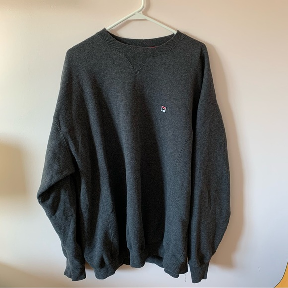 🌴3 /$40 🌴 Grey fila pullover crewneck - Picture 3 of 6